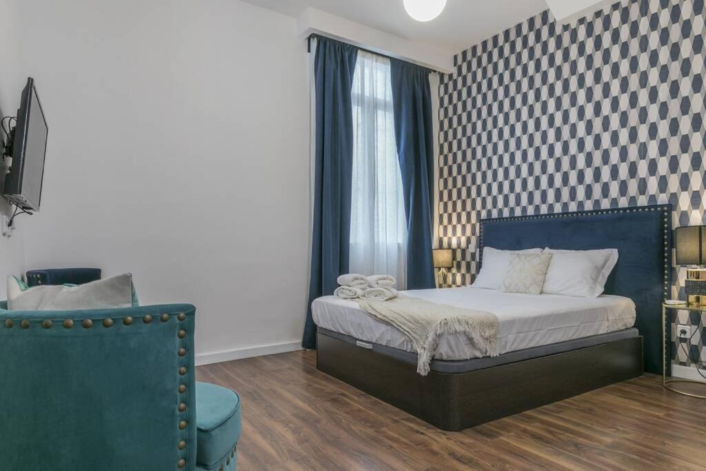 Apartamentos Plaza De Pedro Zerolo II Мадрид Екстериор снимка